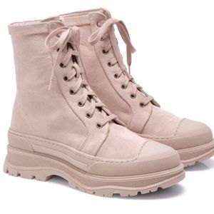 Free People Camp Out lace up size 38